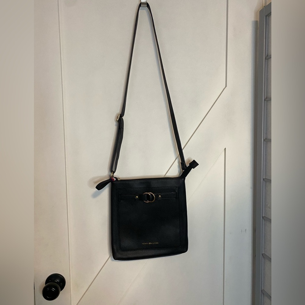 Tommy Hilfiger - Black crossbody bag - 10x10x1 inches